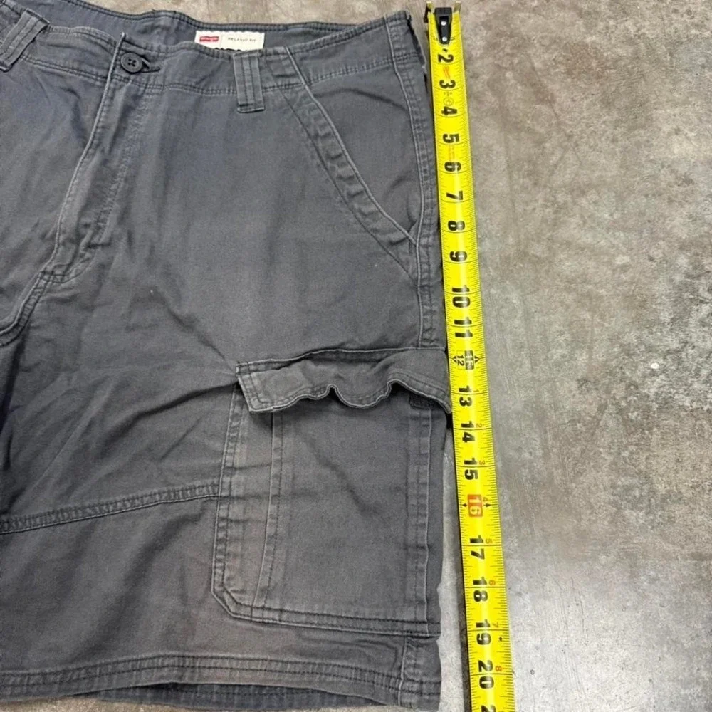 Wrangler‎ Grey Distressed & Faded Y2K Cargo Shorts Size 36